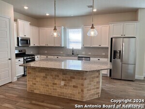 Foto del edificio - 10215 High Noon Dr