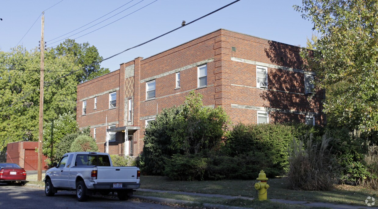 Building Photo - 4220 Webster Ave