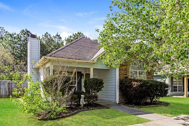 Foto del edificio - 453 Tocoa Rd