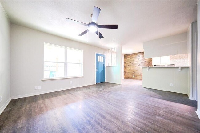 Foto del edificio - 8602 Fireside Dr