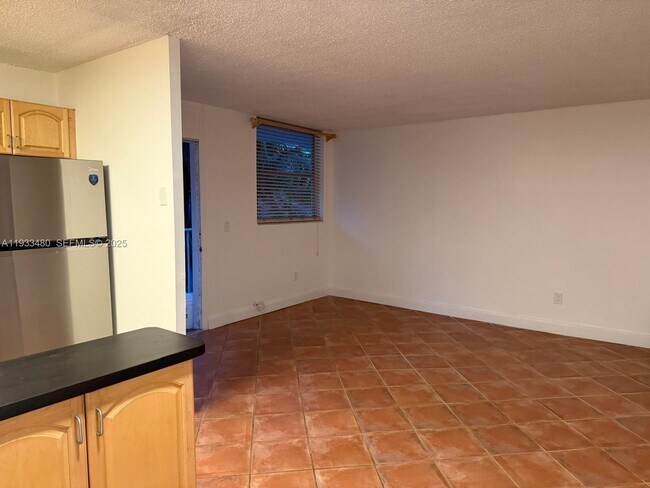 Foto del edificio - 1801 S Treasure Dr