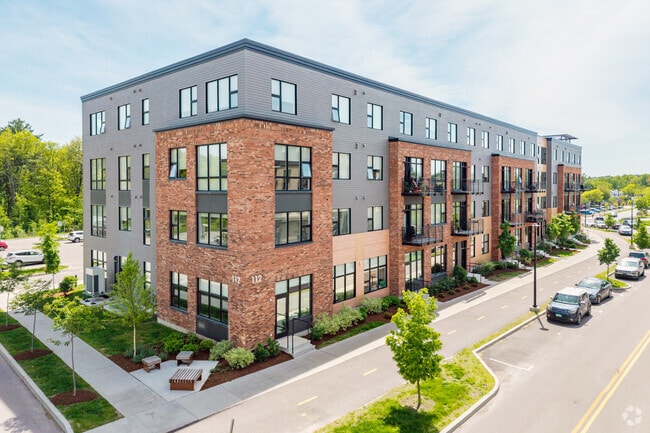 Building Photo - 200 Garden Street Apartments