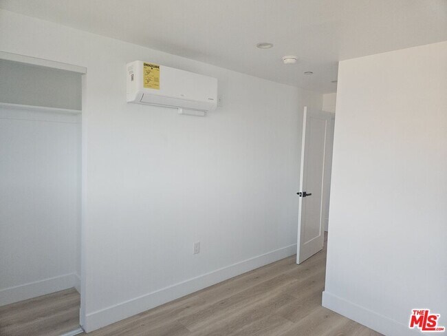 Foto del edificio - 3209 W 18th St