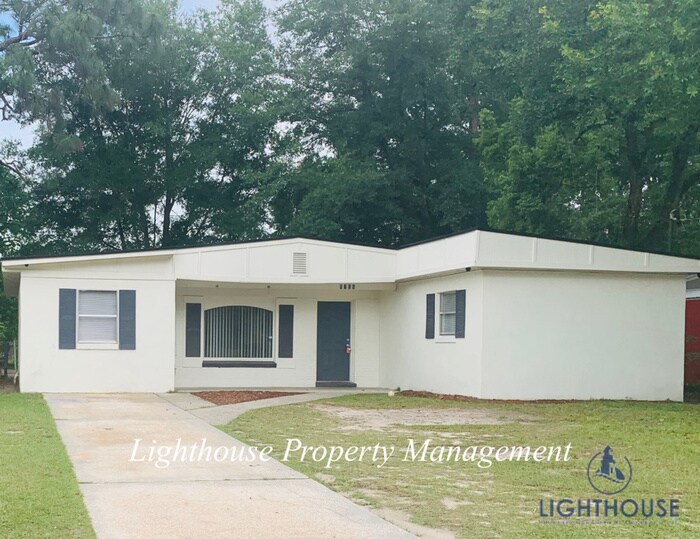 Upgraded 4/2 in Sherwood Forest! Won't Las... House Rental in Jacksonville, FL