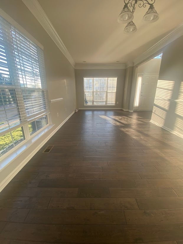Building Photo - 6765 Sutton Oaks Way