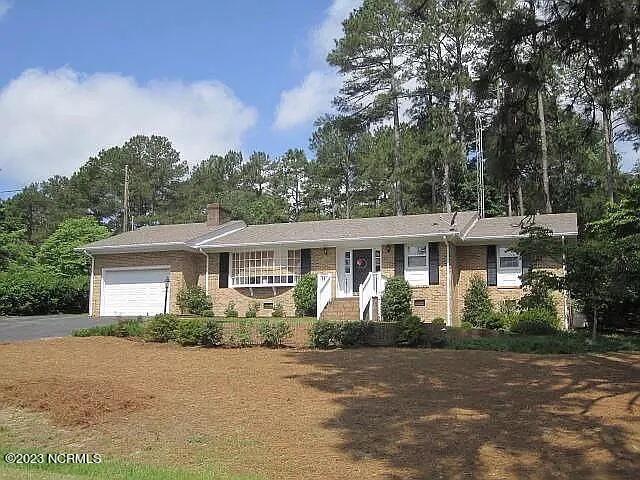 Primary Photo - 207 Pine Ridge Dr