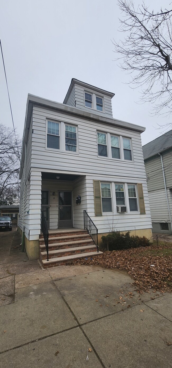 Foto del edificio - 40 Piaget Ave