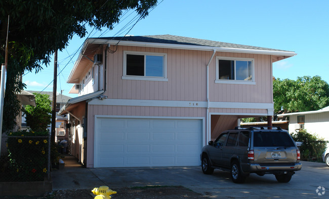 Building Photo - 716 Hausten St