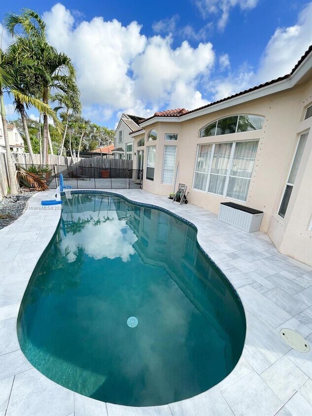 Foto principal - 5341 SW 33rd Terrace