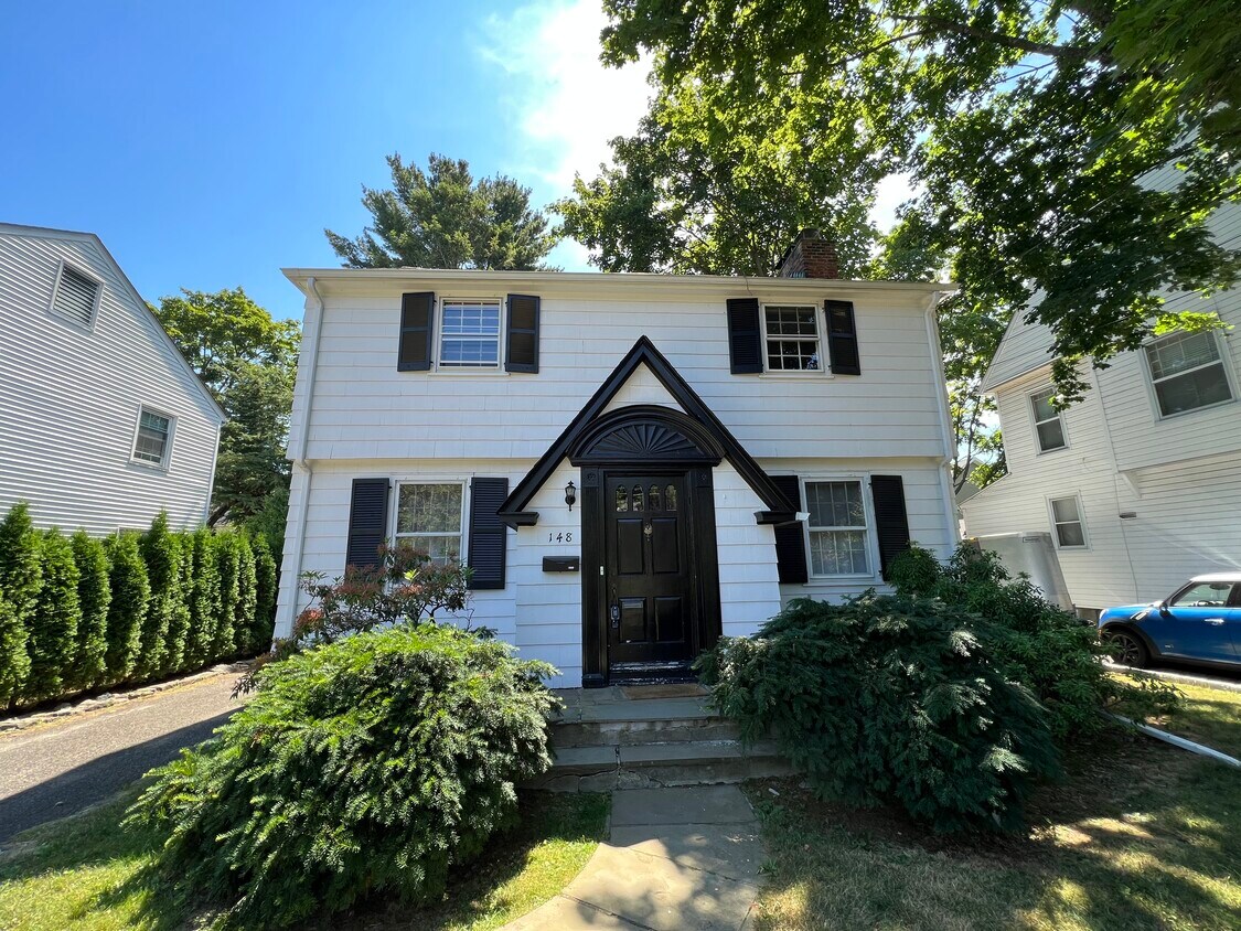 148 Lyons Rd, Scarsdale, NY 10583 House Rental in Scarsdale, NY