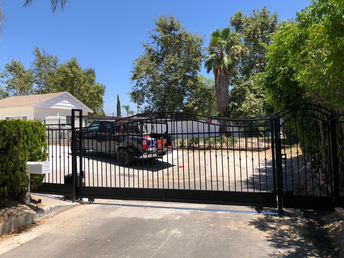 12931 Calvert St, Van Nuys, CA 91401 House Rental in Van Nuys, CA