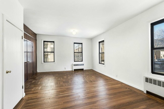 Building Photo - 234 E 166th St