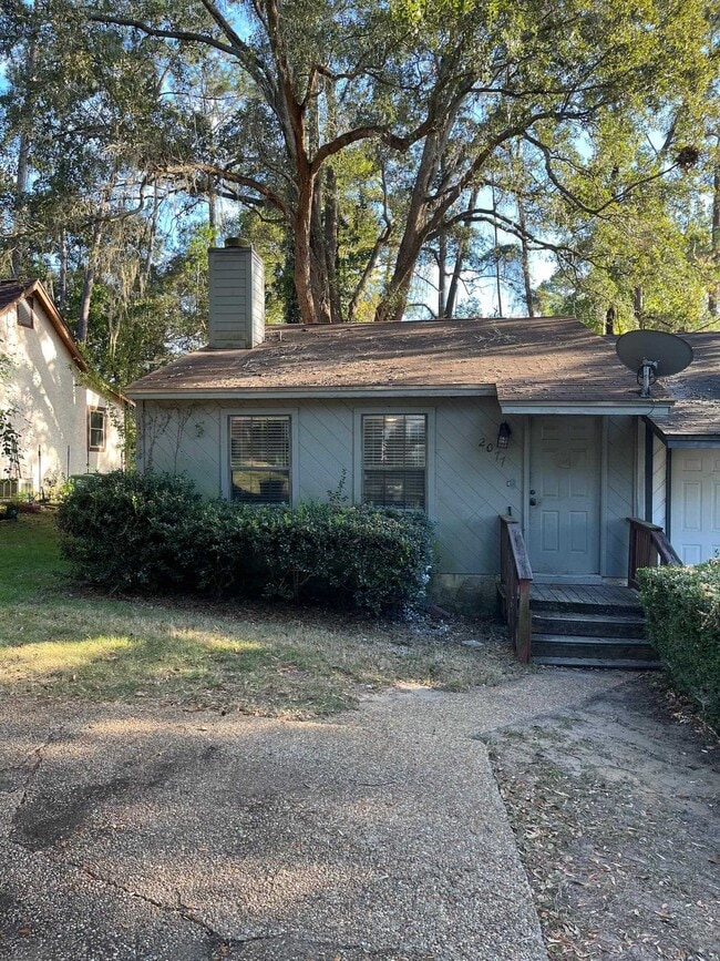 Building Photo - 2077 Hanover Ct