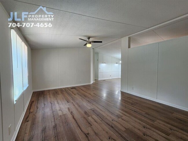 Foto del edificio - Spacious 4/2 Home in Concord!