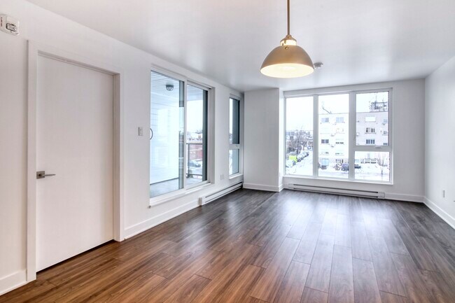 Photo du bâtiment - 9675 Av. Papineau