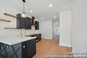 Foto del edificio - 727 Hammond Ave