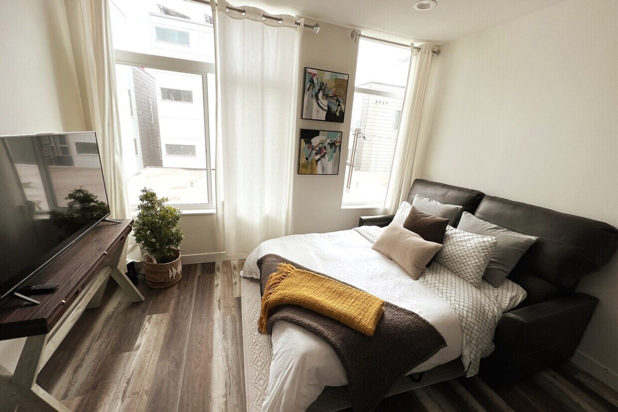 Foto principal - 3026 SW Charlestown St
