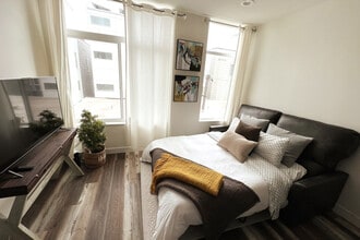 Building Photo - 3026 SW Charlestown St