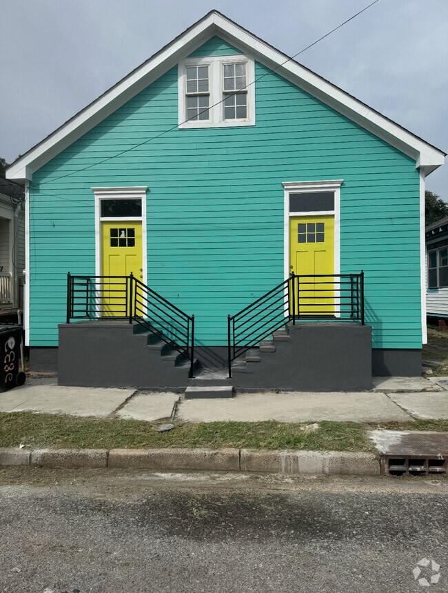 Building Photo - 2830 2nd St