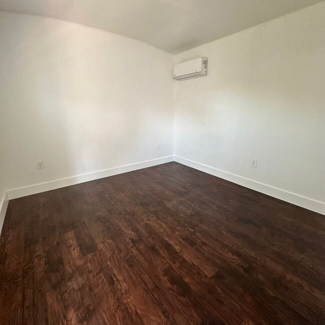 Building Photo - 17201 NW 53rd Ave