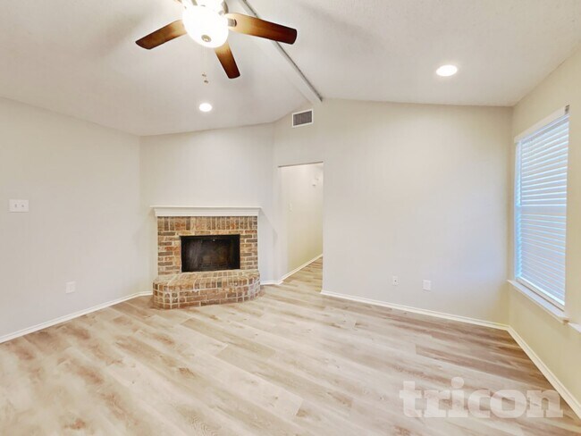 Foto del edificio - 14605 Otoe Dr