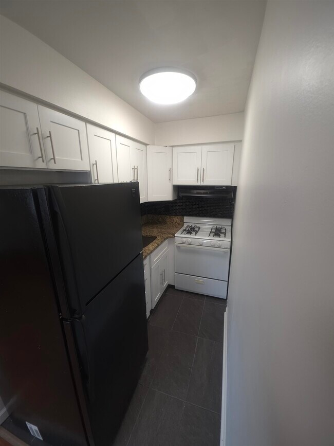 Foto del edificio - 4325 Meadowview Ave