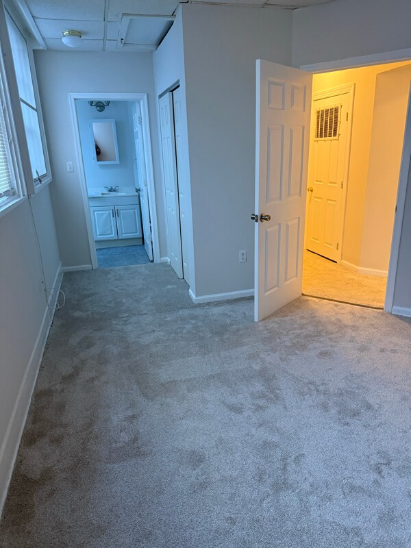 Foto del edificio - 475 York Rd