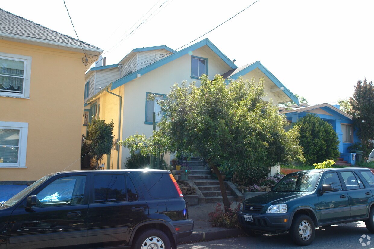 Foto del edificio - 2311-2311A Curtis St