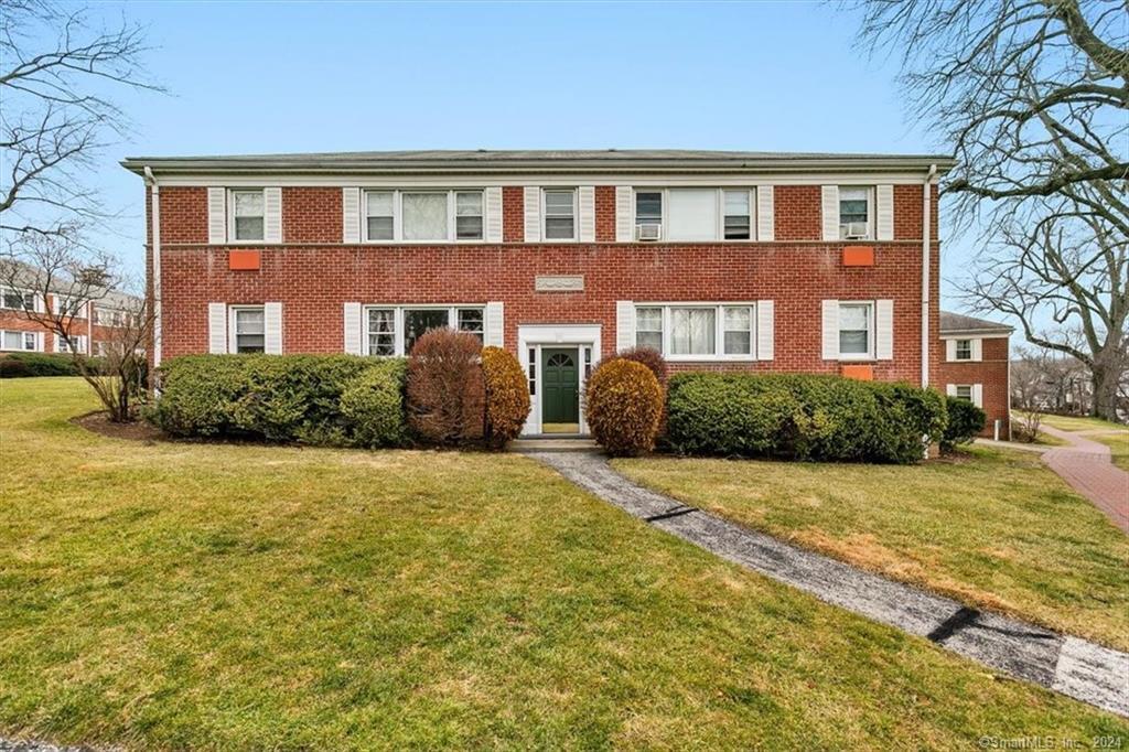 Foto principal - 256 Glenbrook Rd