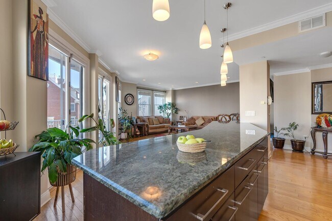Foto del edificio - 205 Shearwater Ct W
