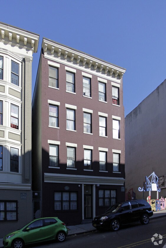 Primary Photo - 145 Elm St