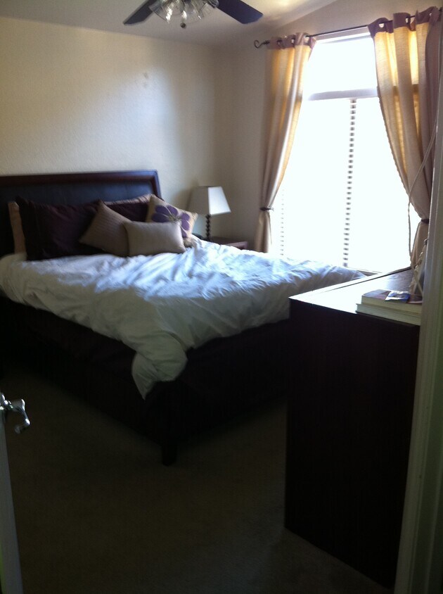 2 Master Bedrooms - 2150 E Bell Rd