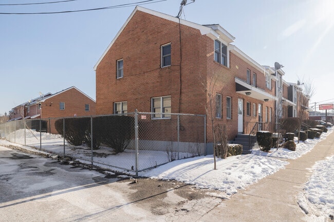 Alternate View - 121 Lawrence St
