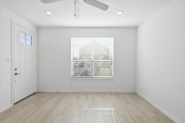 Building Photo - A self-contained living space (In-law suite) attached to the primary single-family home calling f...