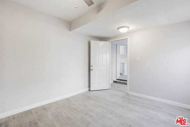Foto del edificio - 8525 1/2 Cadillac Ave-8525