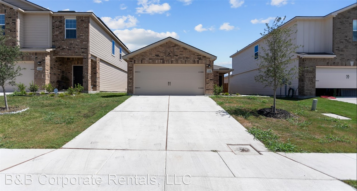 3 br, 2 bath House 739 Wonderland Trail House Rental in Canyon Lake