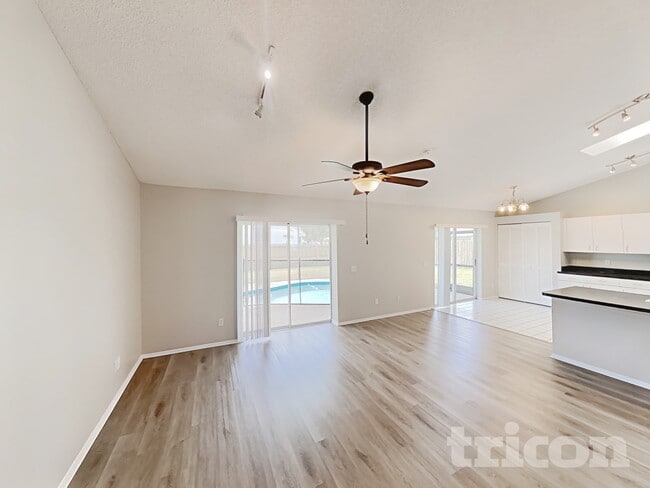 Foto del edificio - 6209 61st Ct E