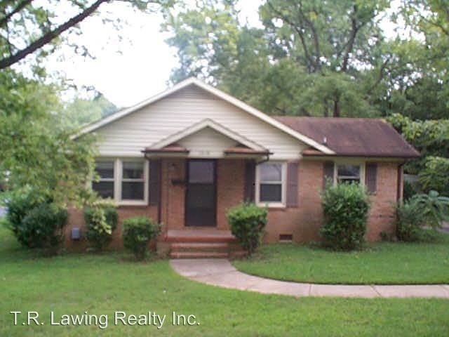Primary Photo - 1316 Edgewater Dr