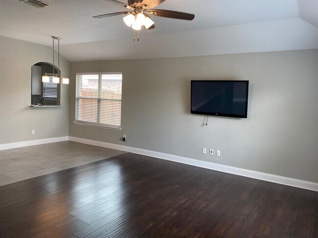 Foto del edificio - 135 Prairie View Dr