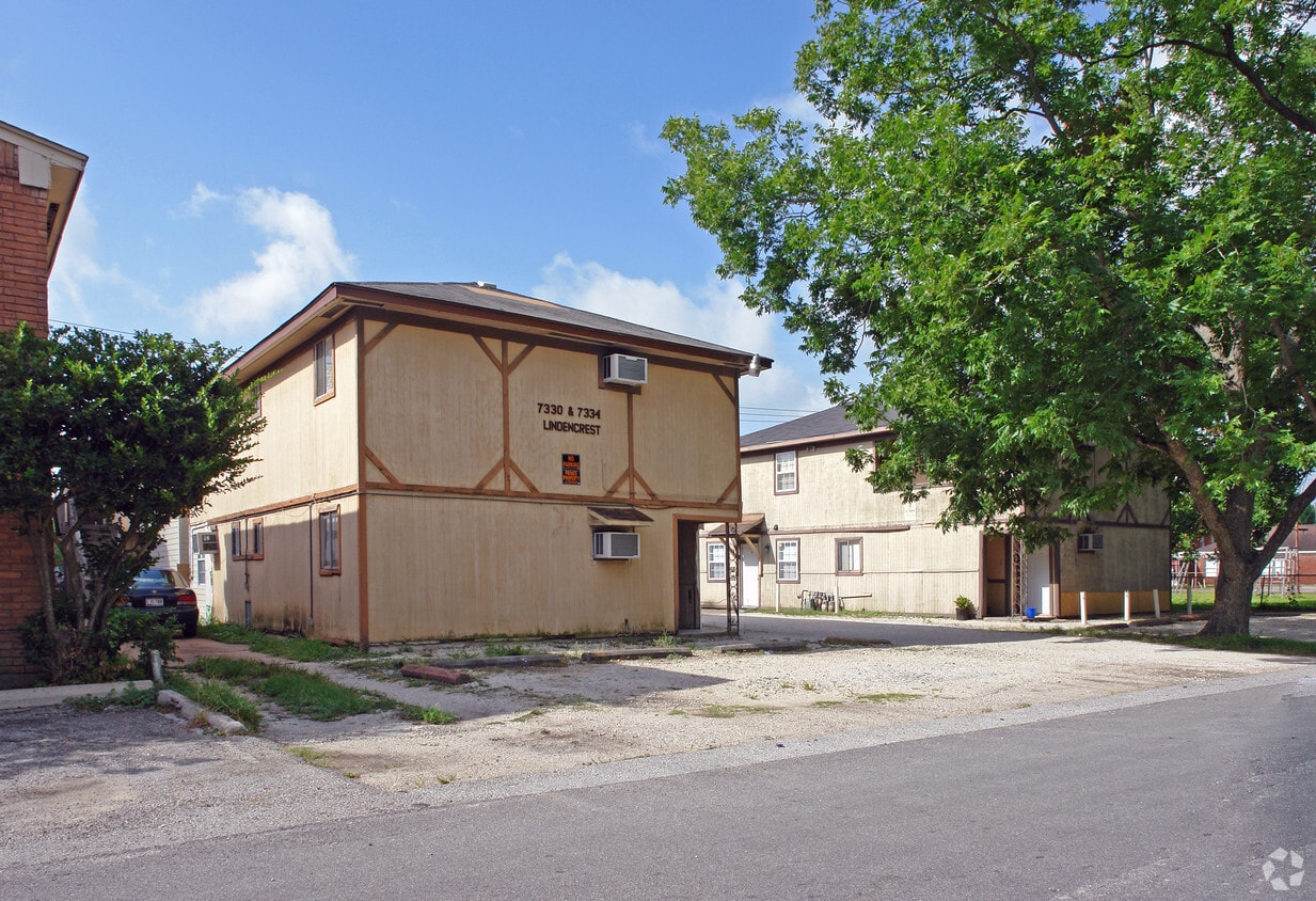 7330 Lindencrest St - Woodrow Apartments