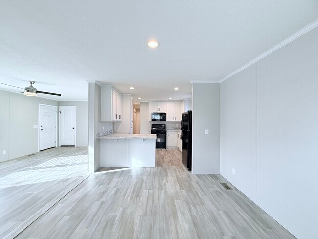 Foto del edificio - 29805 Jamestown Dr