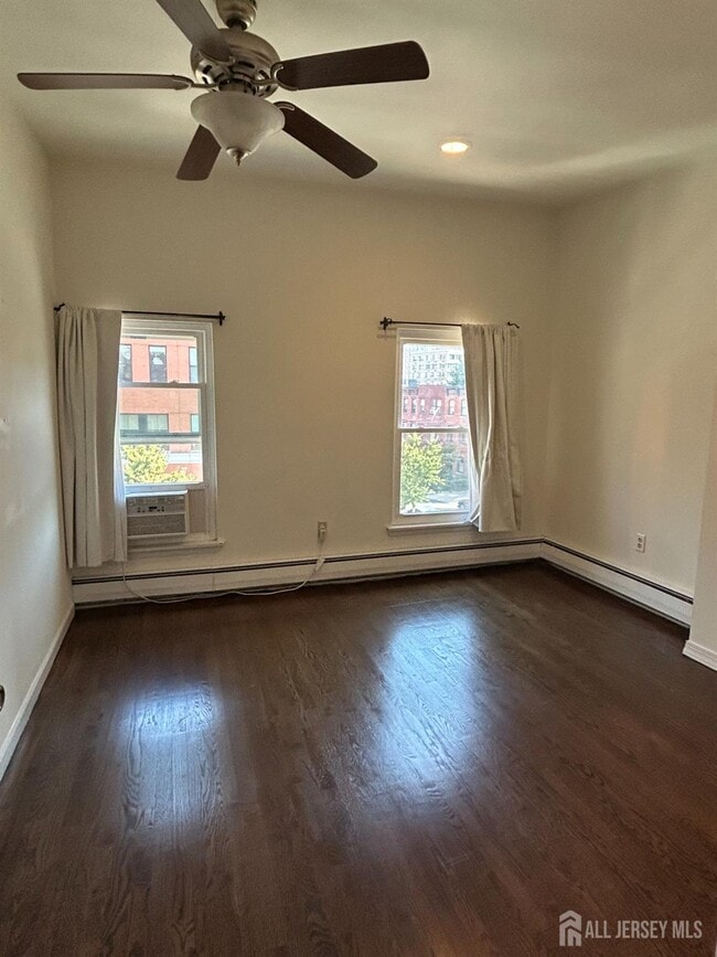 Building Photo - 259 Grove St