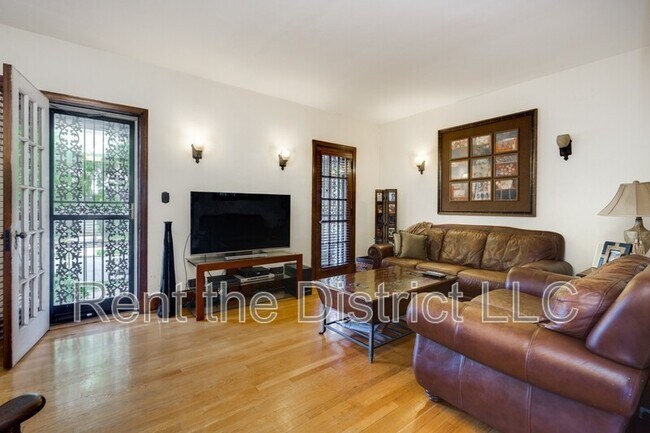 Foto del edificio - 5600 3rd St NW