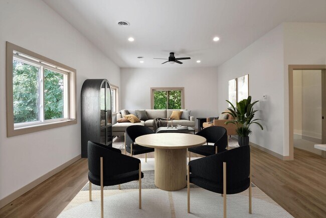 Foto del edificio - 410 Pine Lake Ave