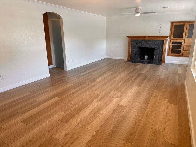 Building Photo - 3BD/1BA Home in Lovely Westwood Neighborhood