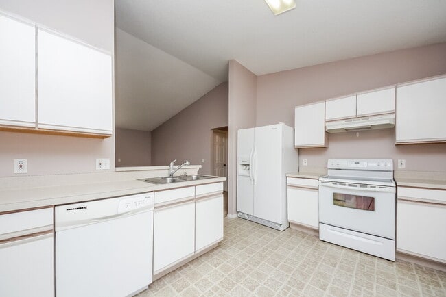 Building Photo - 155 Pompei Dr