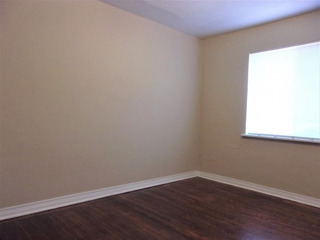 Foto del edificio - Plaza Apts - 1 Bed 1 Bath