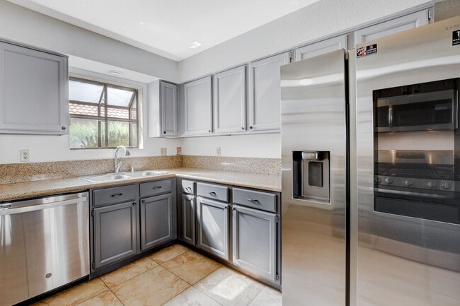 Foto del edificio - 4BEDROOM HOME ON THE GOLF COURSE 89130 * C...