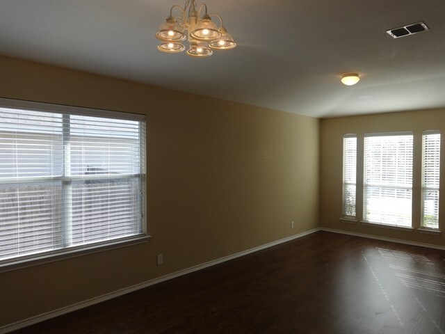 Building Photo - 9627 Mustang Mesa