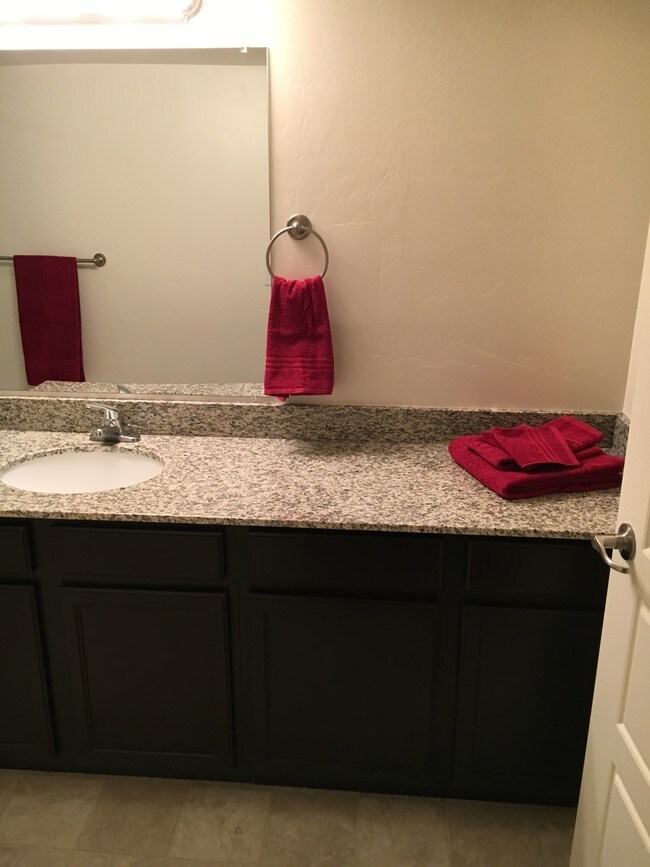 Foto del edificio - Center Court